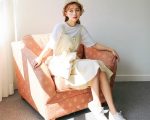 Những cách mix giày sneakers với váy sành điệu trong mùa hè này