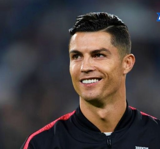 Với kiểu cắt này, Ronaldo đã toát lên vẻ cá tính mạnh mẽ dù là ở trong hay ngoài sân cỏ
